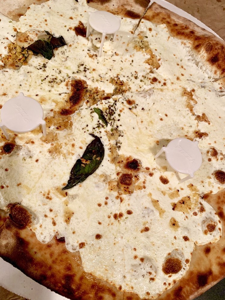 Grimaldi's Pizzeria 980 Franklin Ave, Garden City