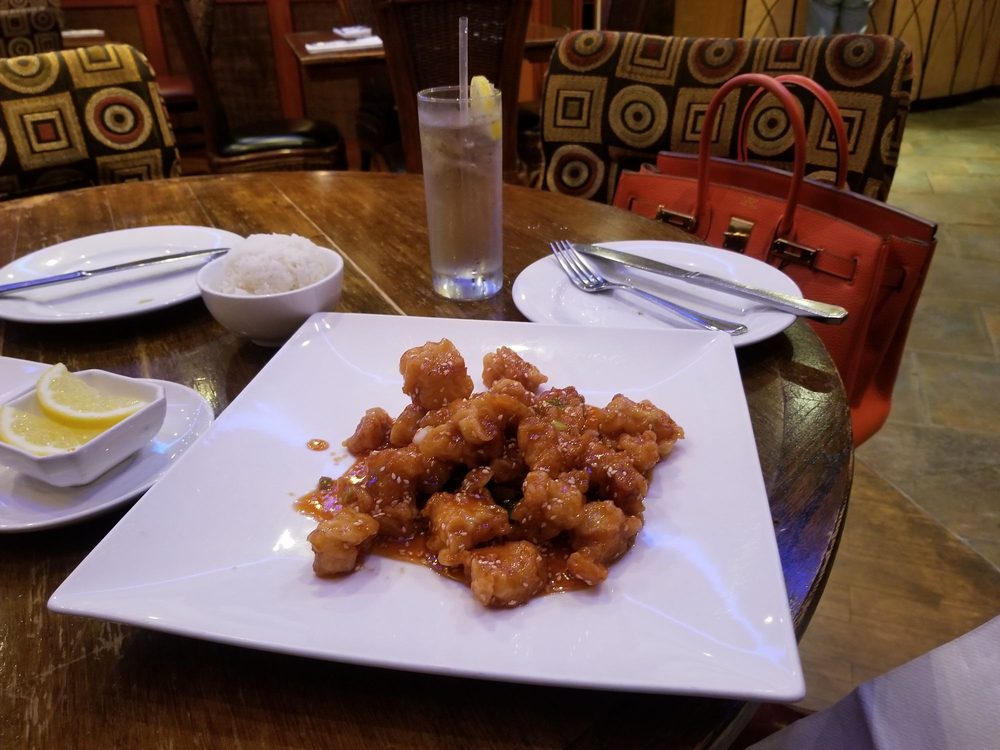 Asian Moon 825 Franklin Ave, Garden City