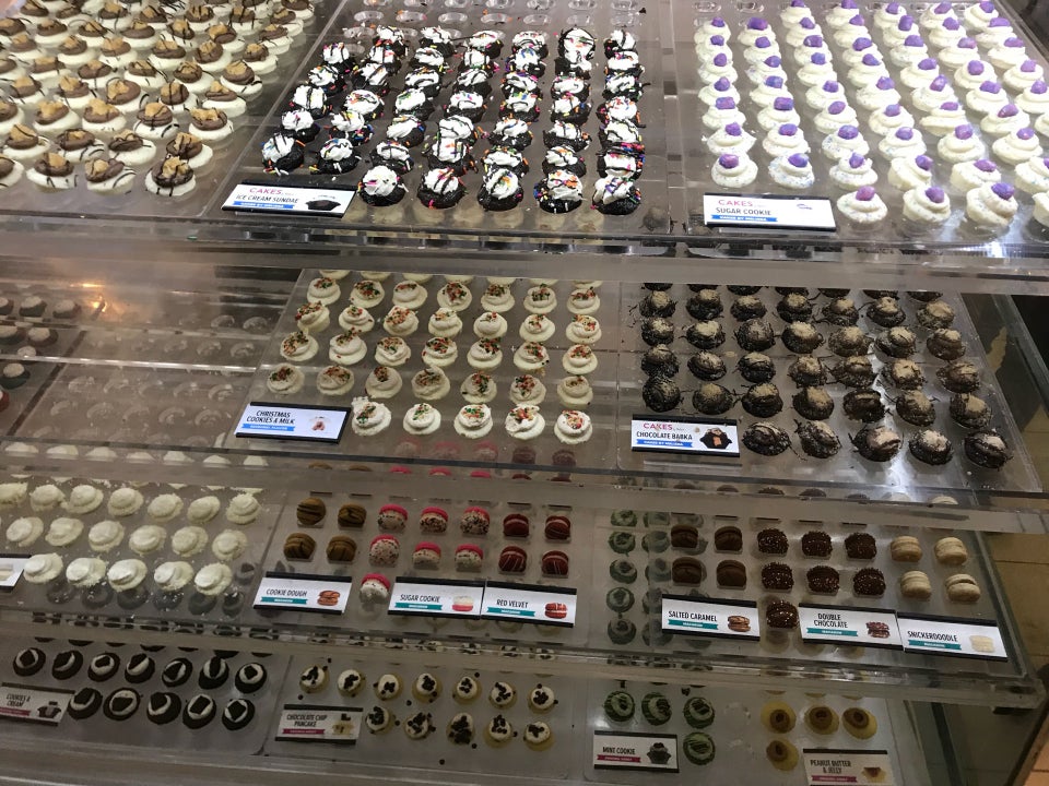 Baked by Melissa Main Level across from Apple 630, Old Country Rd, Garden City