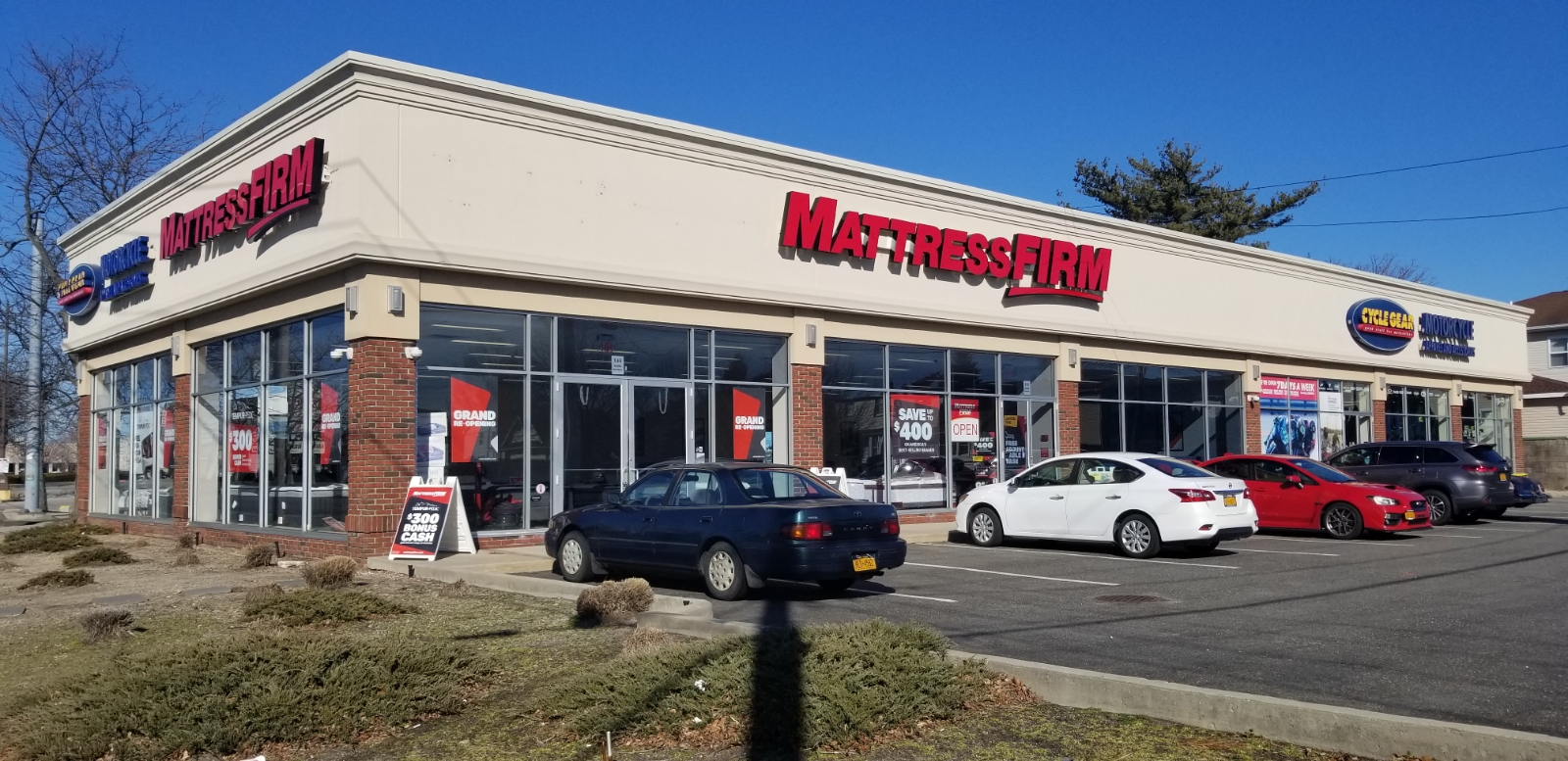 Mattress Firm Hicksville Showroom on Broadway