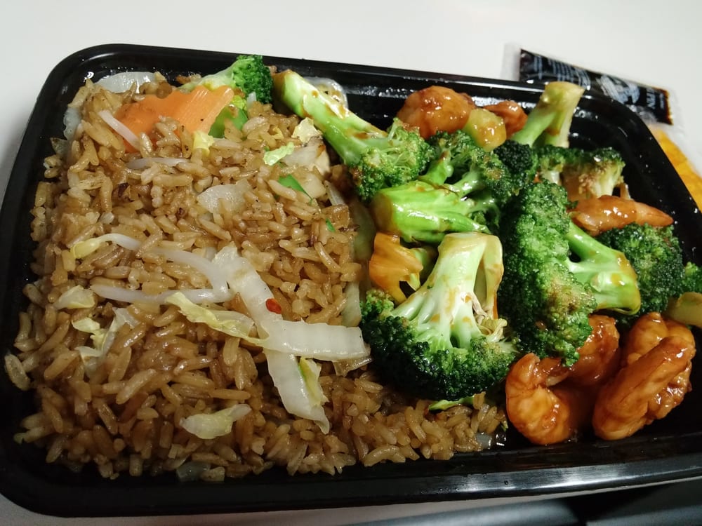 Tommy's Kitchen 4113, 350 W Old Country Rd, Hicksville