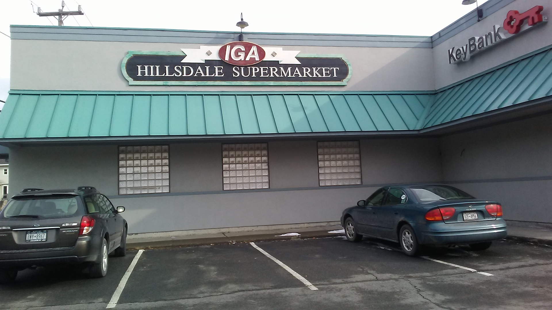 Hillsdale Supermarket