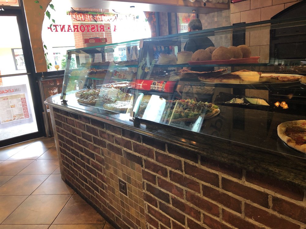 Pat's Pizza 3527 Hempstead Turnpike, Levittown