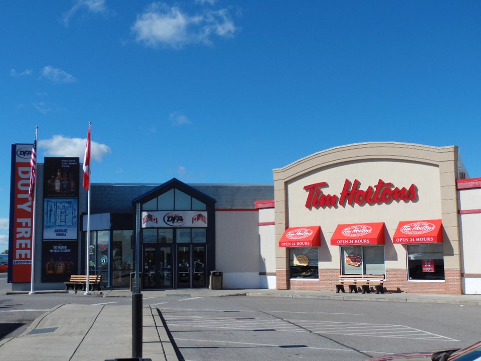 Duty Free Americas - Lewiston Lewiston Queenston Bridge Plaza, 1, Lewiston