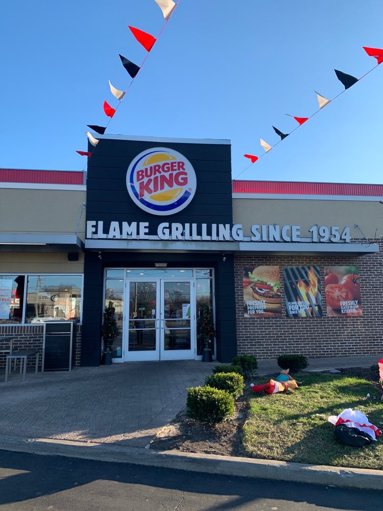 Burger King 700 Farmingdale Rd, Lindenhurst