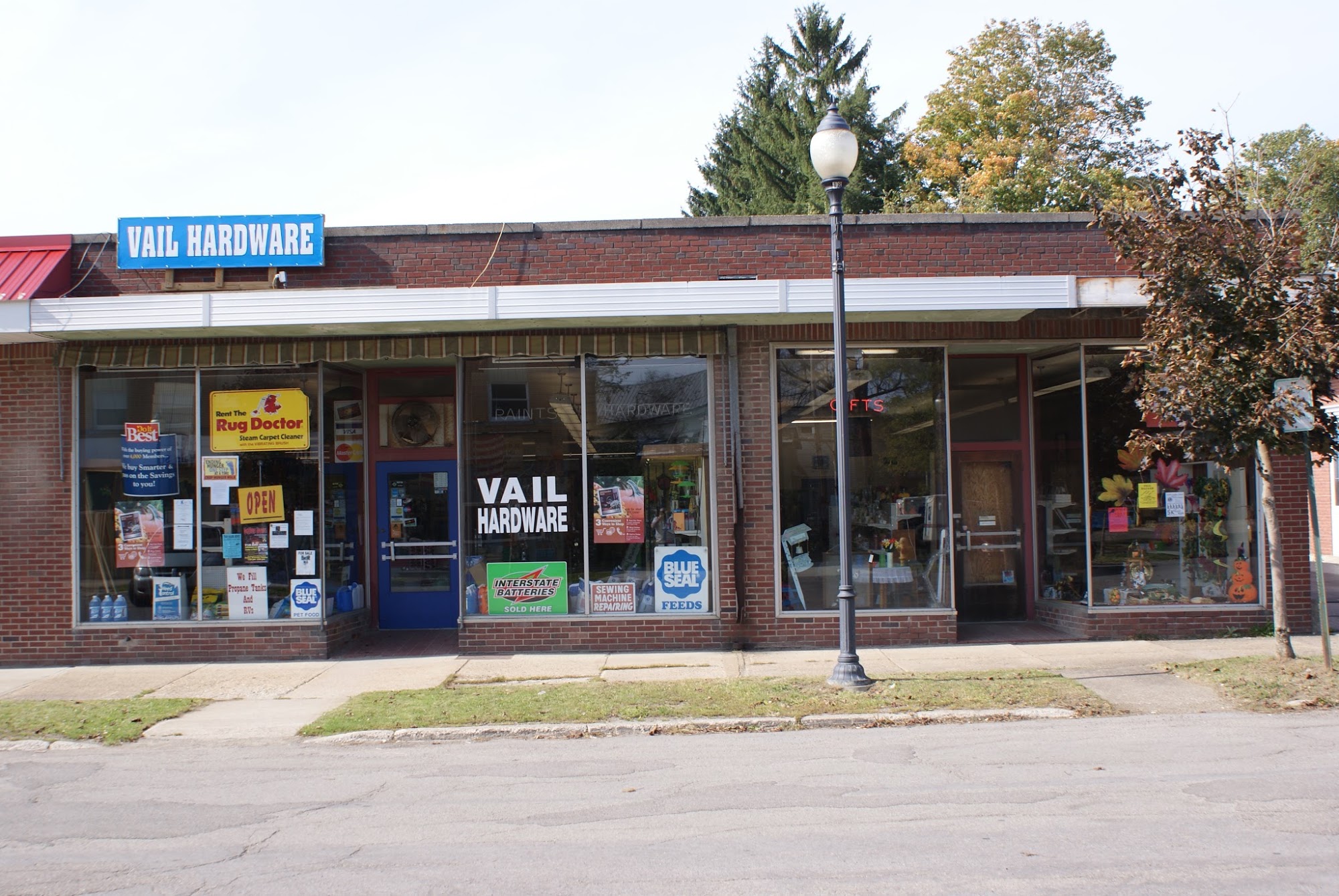 Vail Hardware