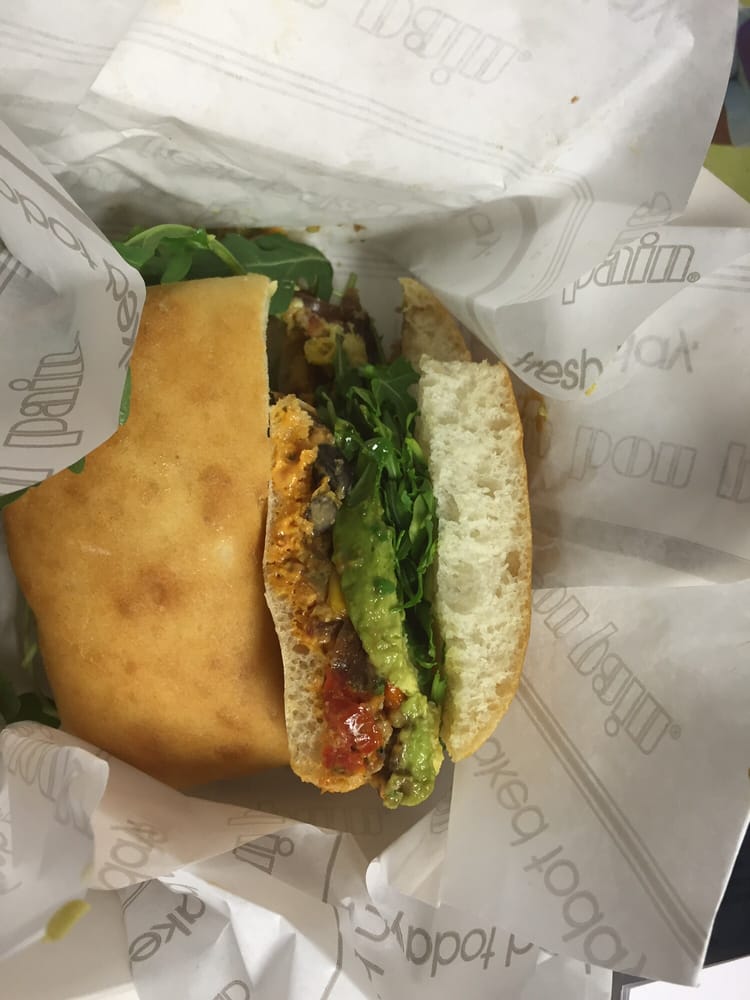 Au Bon Pain 300 Broadhollow Rd, Melville