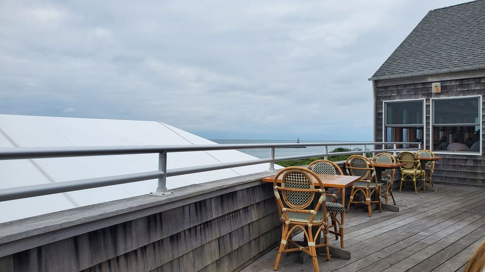 Inlet Seafood Restaurant 541 E Lake Dr, Montauk