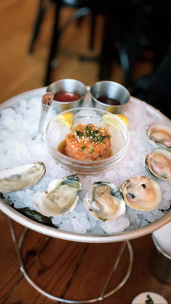 The Mermaid Inn 570 Amsterdam Ave, New York