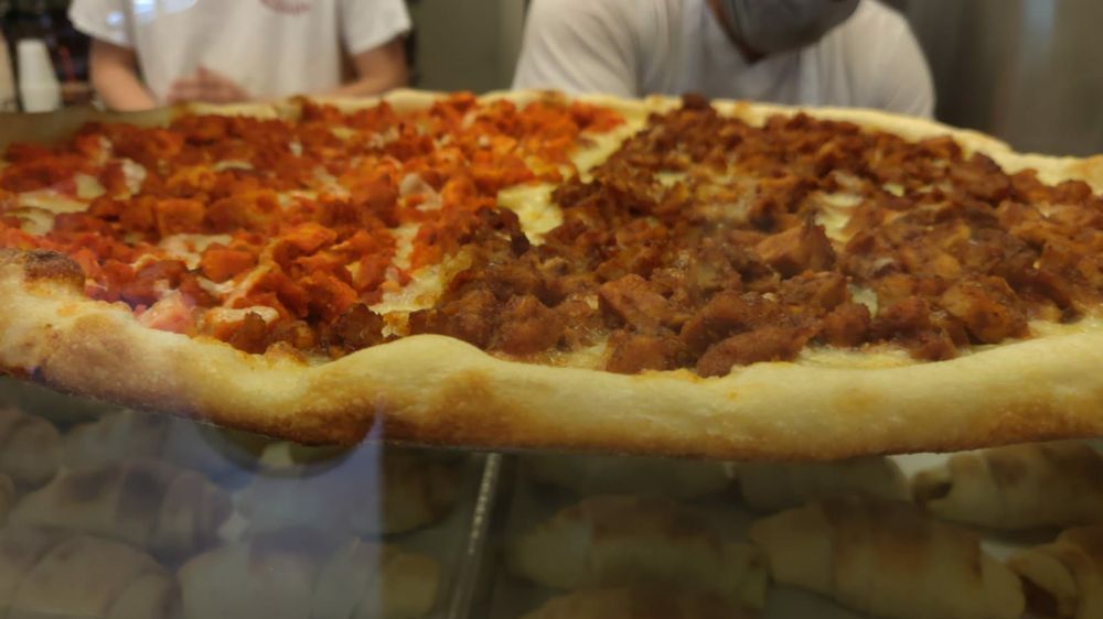 Carlo’s pizza of Port Washington 109 Main St, Port Washington