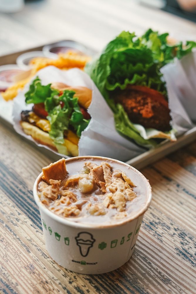 Shake Shack 71-26 Austin St, Queens