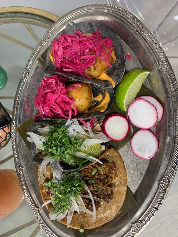 Zona Rosa Cocina Mexicana 60-21 39th Ave, Queens
