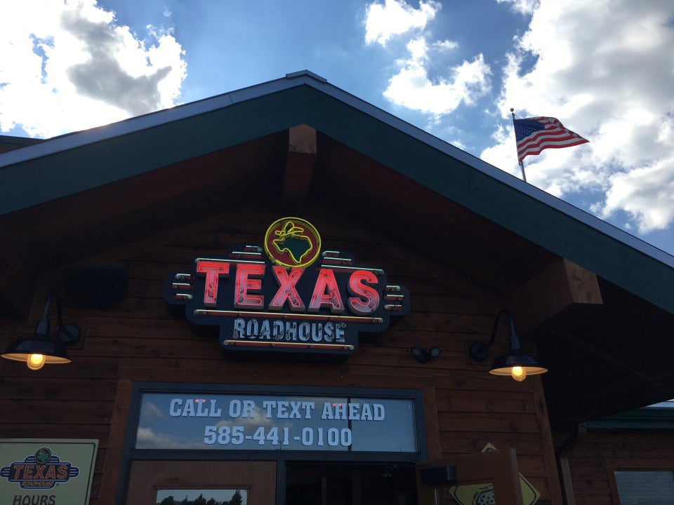 Texas Roadhouse 3065 W Ridge Rd, Rochester