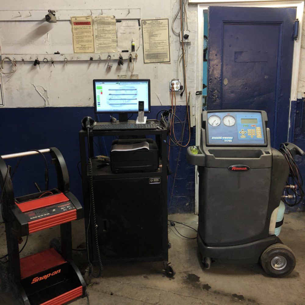 Joe's Auto Repair 225 Nassau Rd #1746, Roosevelt