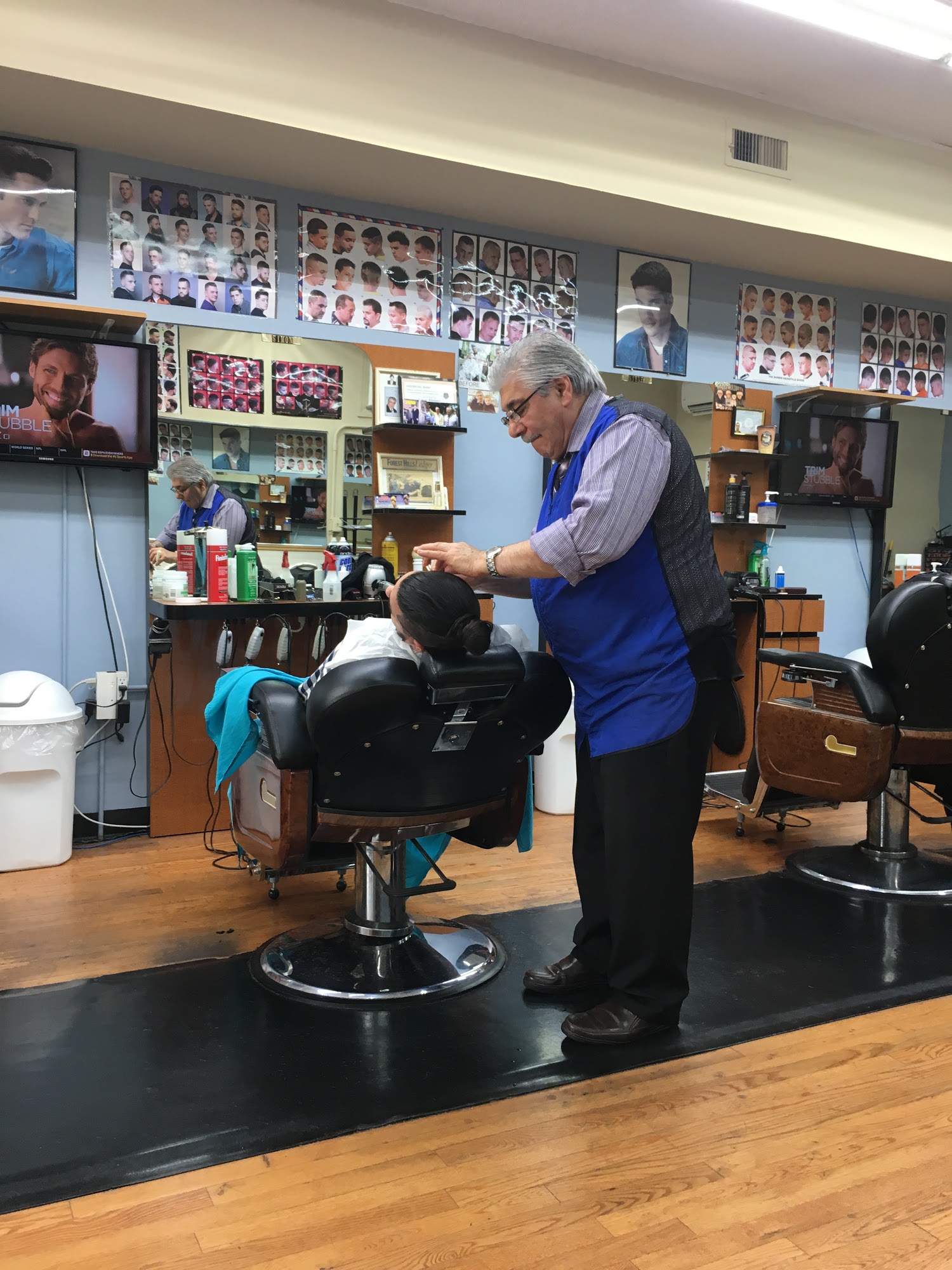 Aaron's Barber Shop