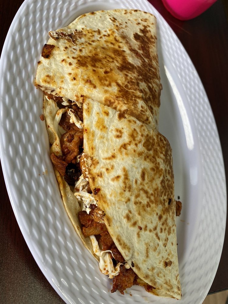 Taqueria el gallo azteca 75 Victory Blvd, Staten Island