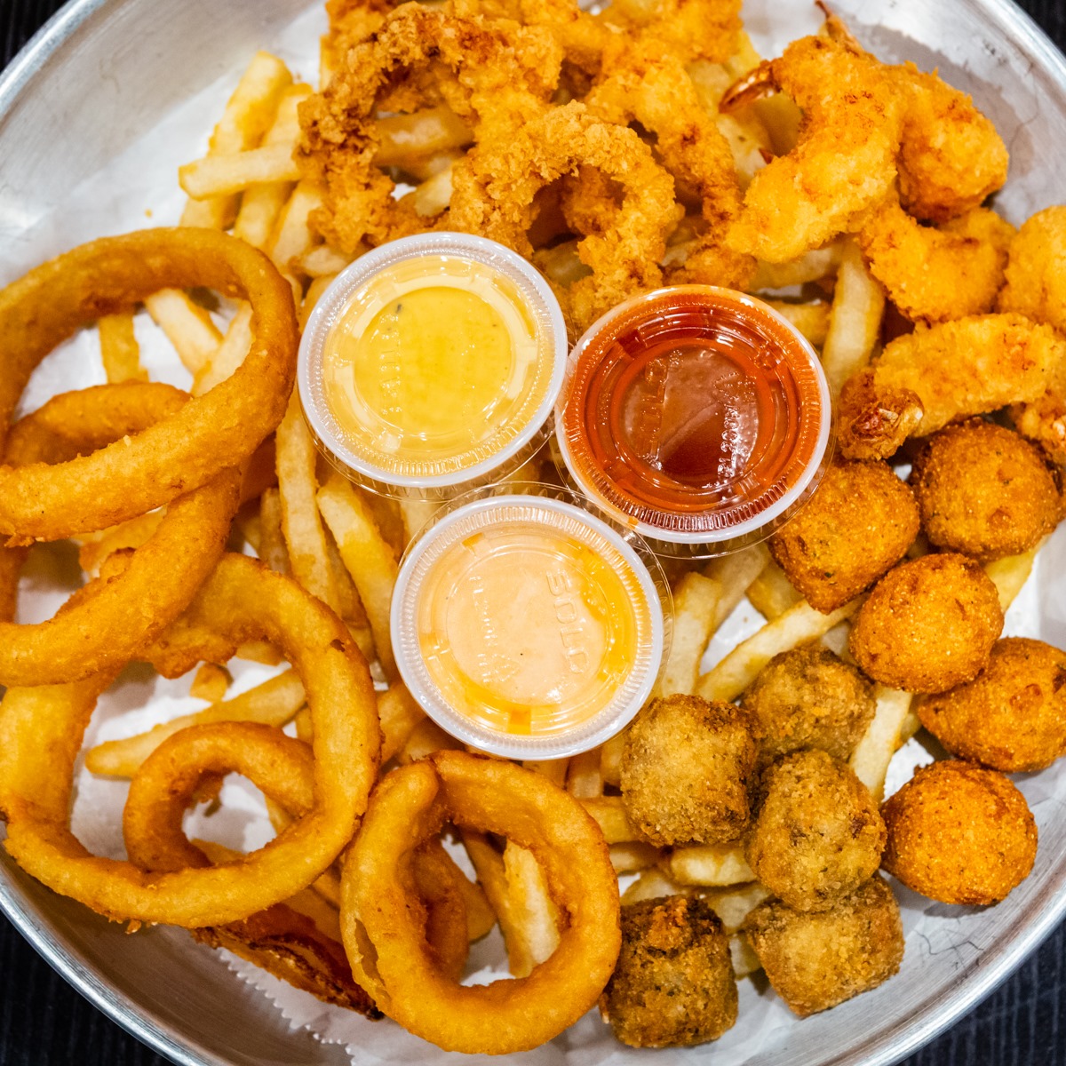 Storming Crab™- Seafood Restaurant Syracuse 2841 Erie Blvd E, Syracuse