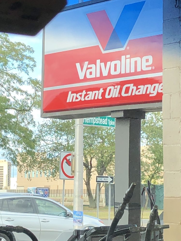 Valvoline Instant Oil Change 1153 Merillon St, Uniondale