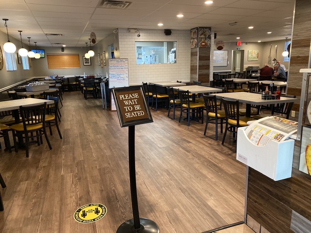 Akron Family Restaurant 250 W Market St, Akron
