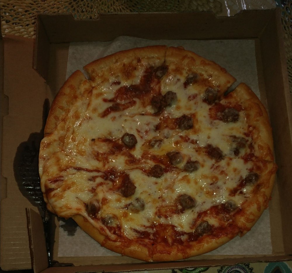 Leonardos Pizza 334 Darrow Rd, Akron