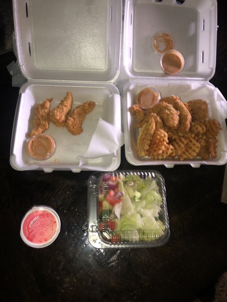 Crazy chicken sports grille 790 Arlington Ridge #100, Akron