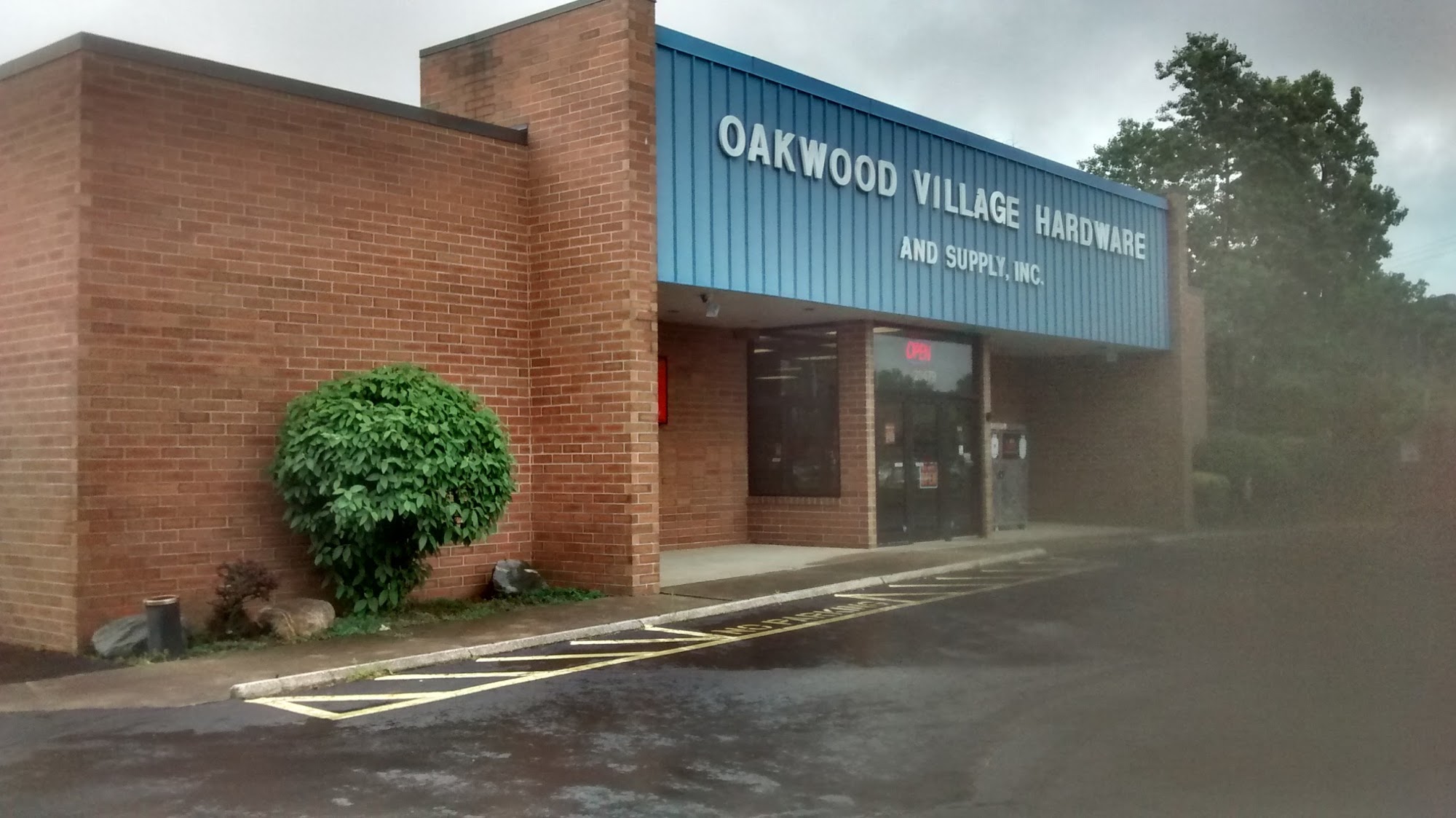 Oakwood Village Hardware & Supply