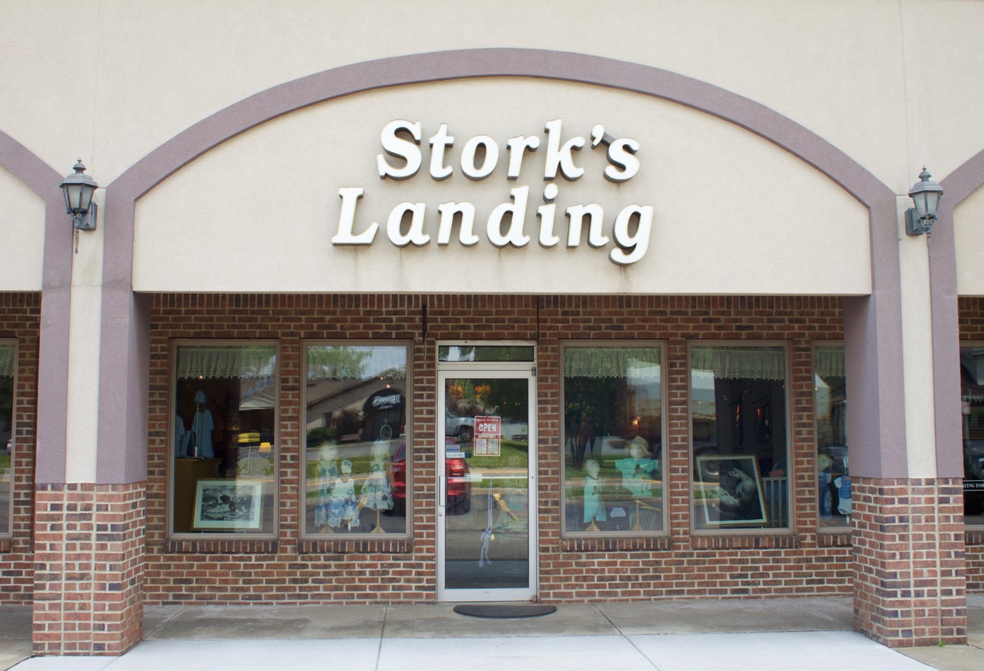 Stork's Landing LTD