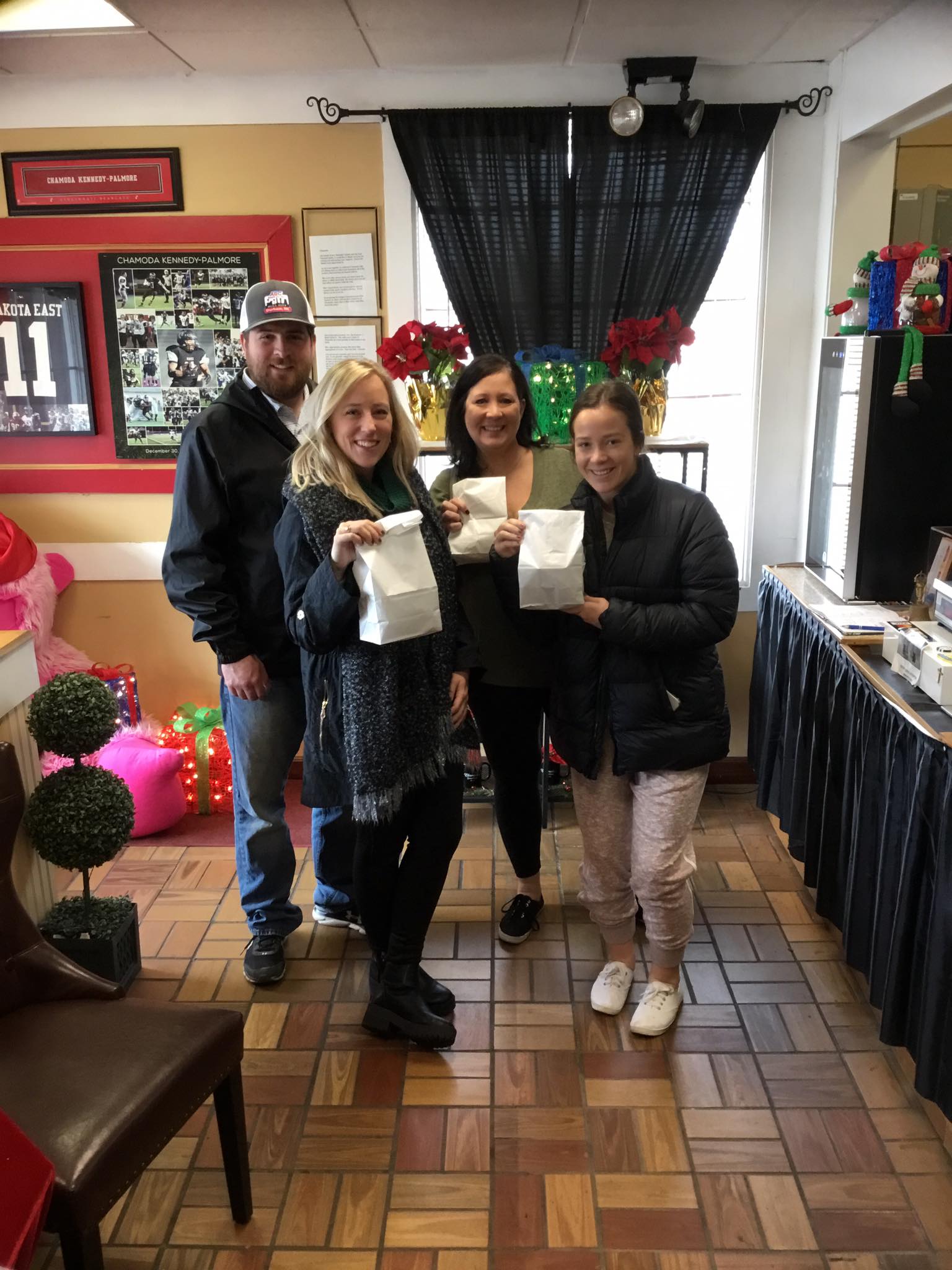 Chamoda's Candy Café 11512 Chester Rd, Cincinnati