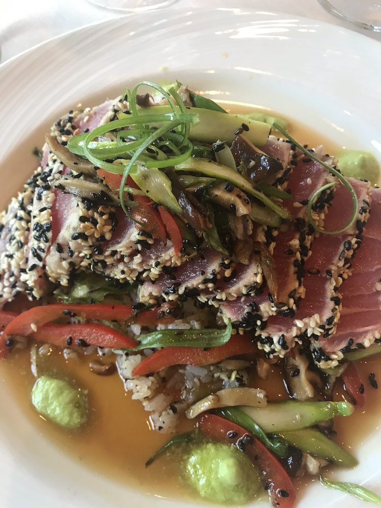 Eddie Merlot's Prime Aged Beef and Seafood Cincinnati 10808 Montgomery Rd, Cincinnati