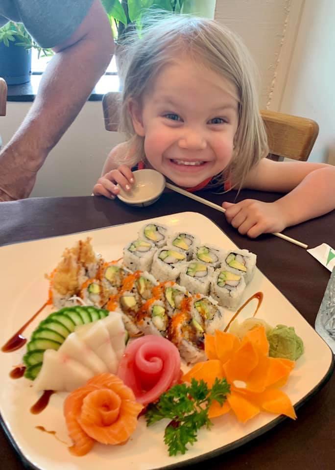 Asiana Hyde Park Thai & Sushi 3922 Edwards Rd, Cincinnati