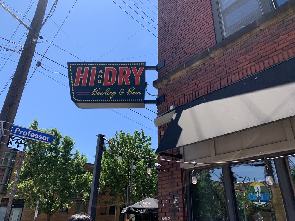 HI and DRY Bowling & Beer 2221 Professor Ave, Cleveland