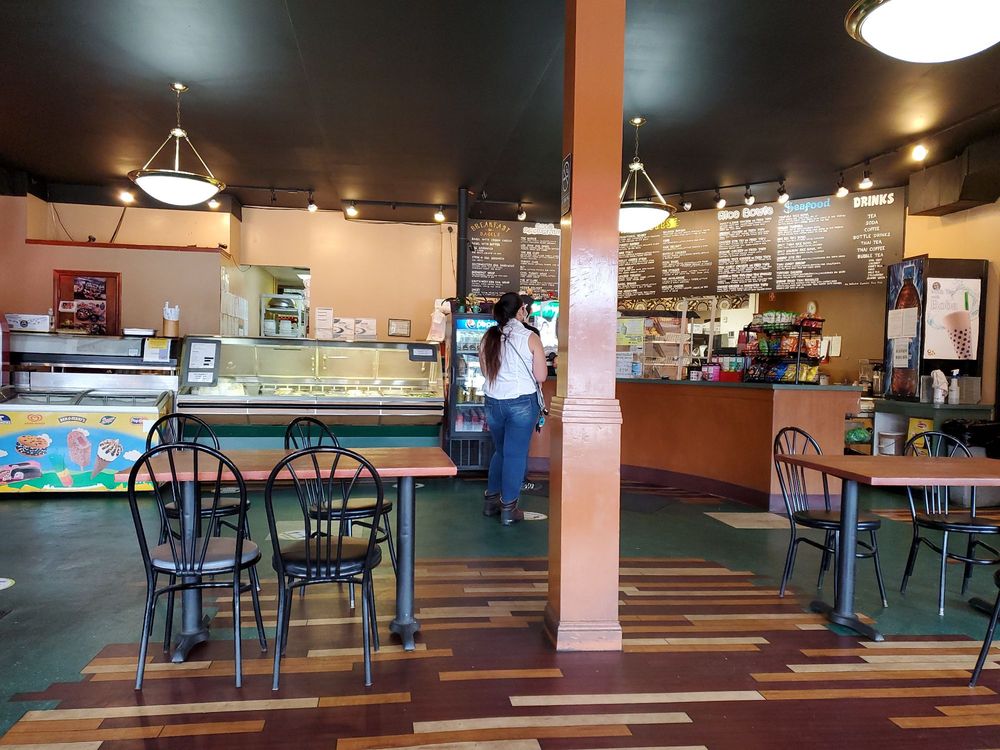 Cornerstone Deli & Cafe 3296 N High St, Columbus