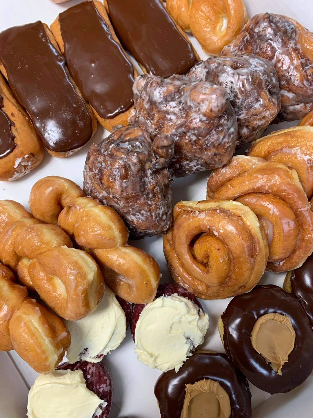 Buckeye Donuts 1998 N High St, Columbus