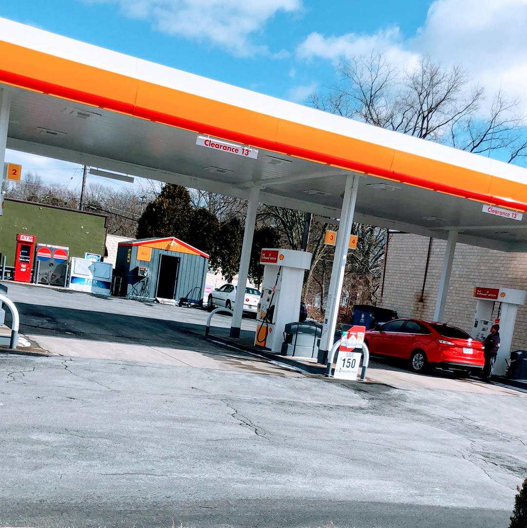 Shell gas station ️