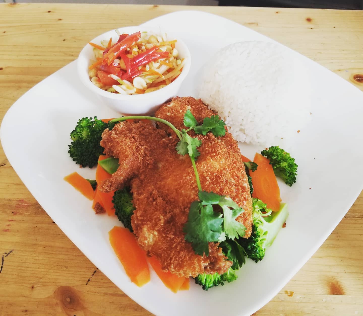 Xuan Vietnamese-Thai Cuisine 4770 Airway Rd, Dayton