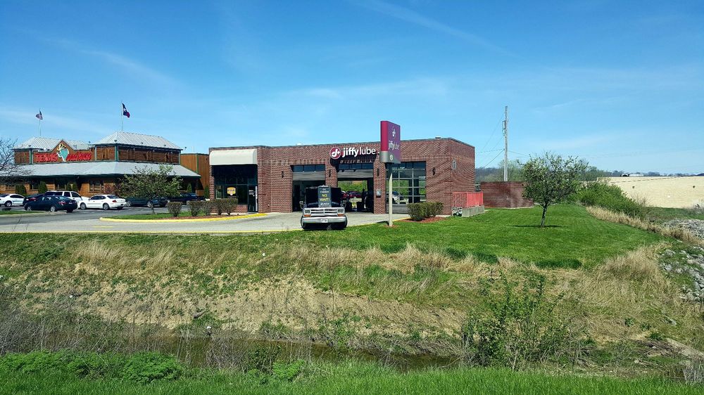 Jiffy Lube 1358 Main St, Hamilton
