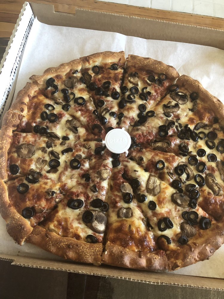 Roman Fountain Pizza & Subs 15603 Detroit Ave, Lakewood