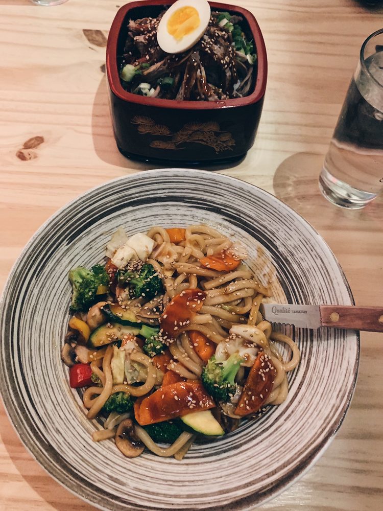 Aji Noodle Bar 13603 Madison Ave, Lakewood