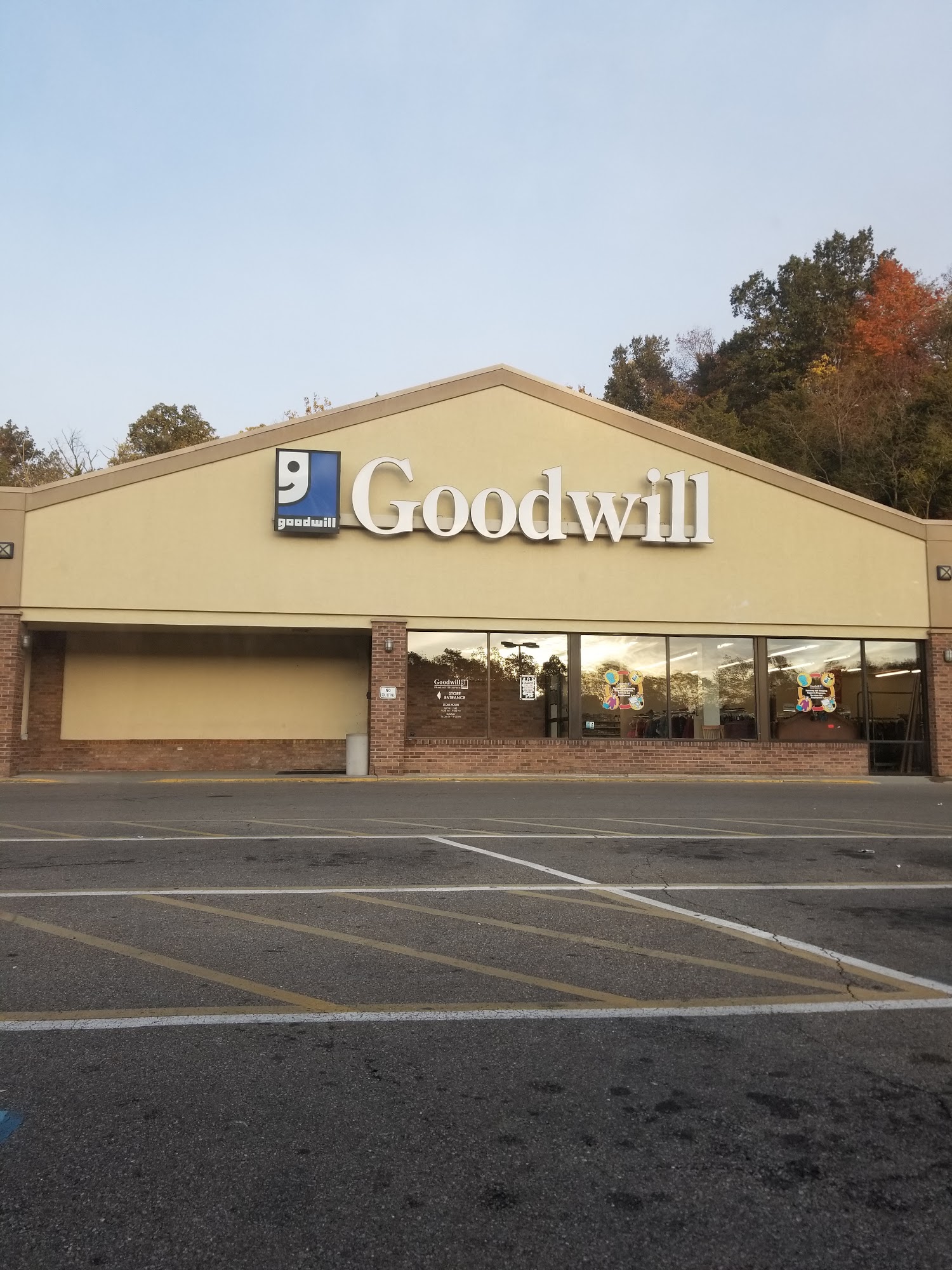 Loveland Goodwill Store