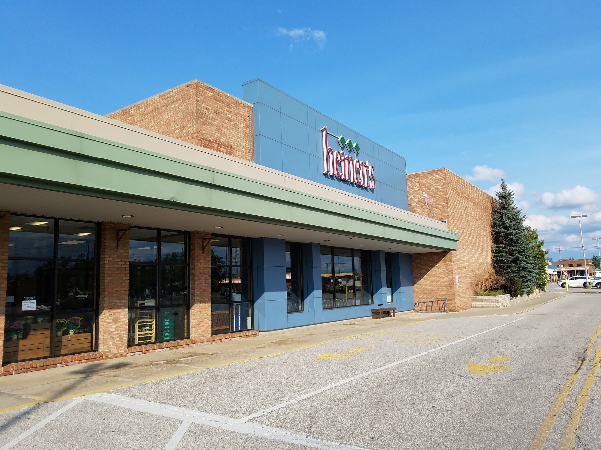 Heinen's Grocery Store(Middleburg)