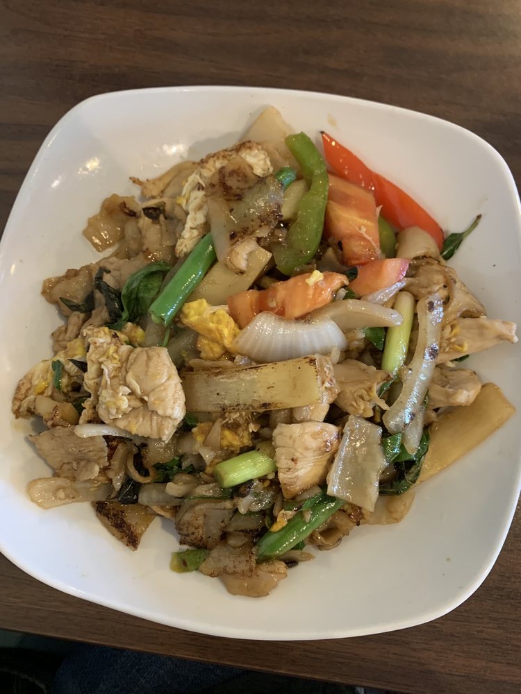 Sukhothai Thai Cuisine 8102 Market Pl Ln, Cincinnati