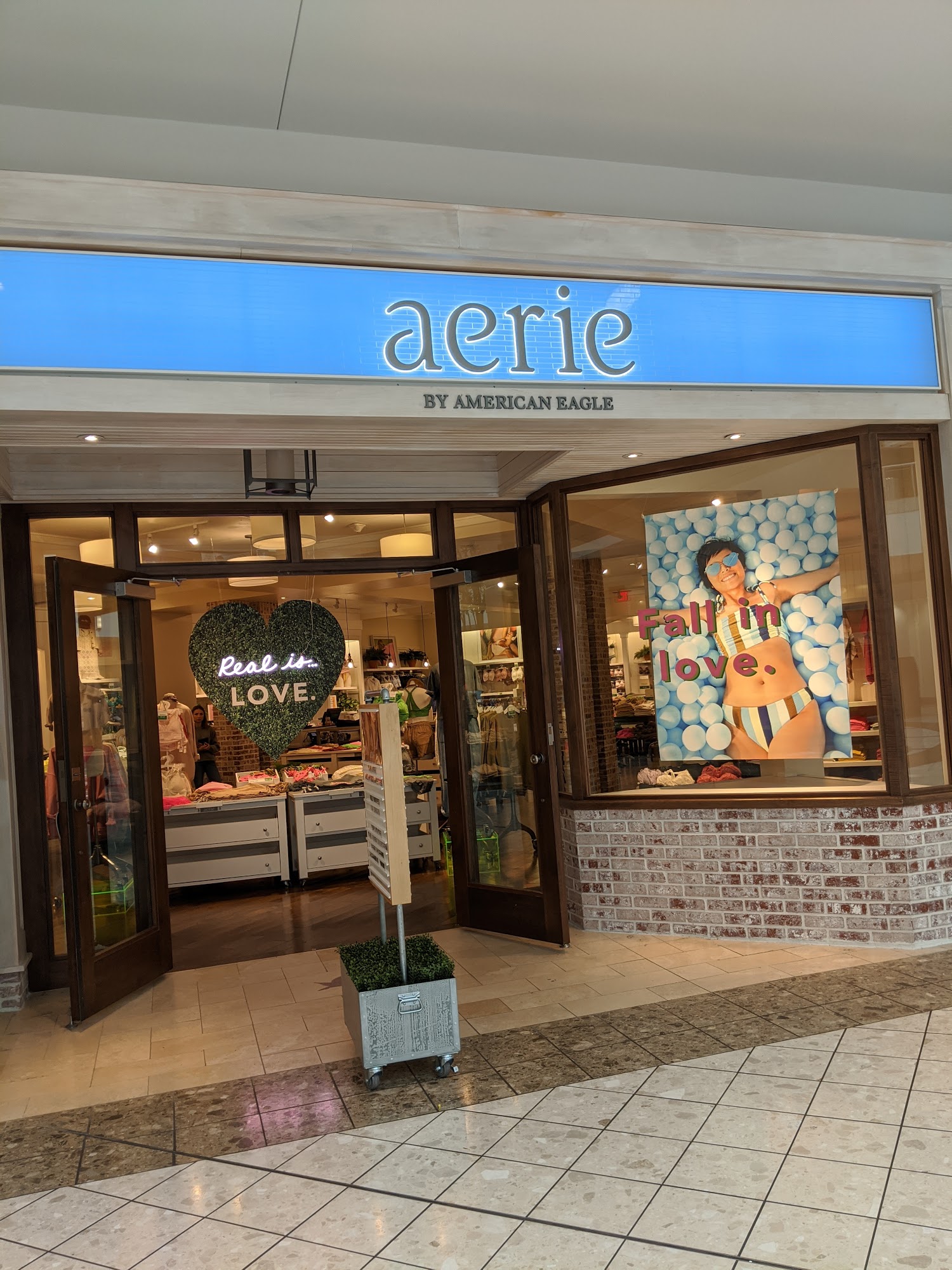 Aerie Store