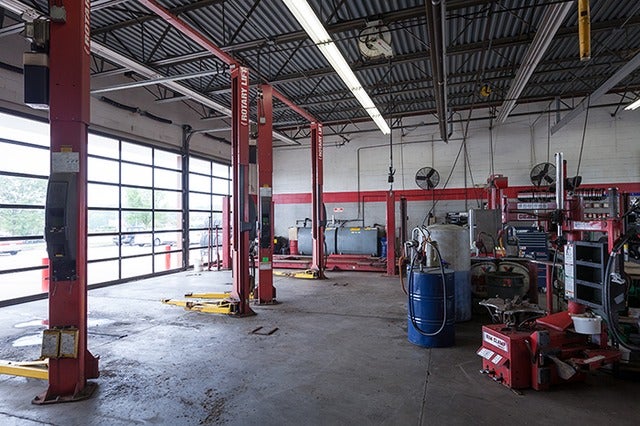 Tire Discounters 4465 Feedwire Rd, Dayton