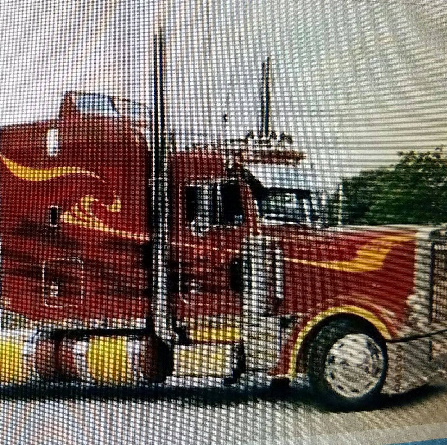 Nichols Trucking LLC