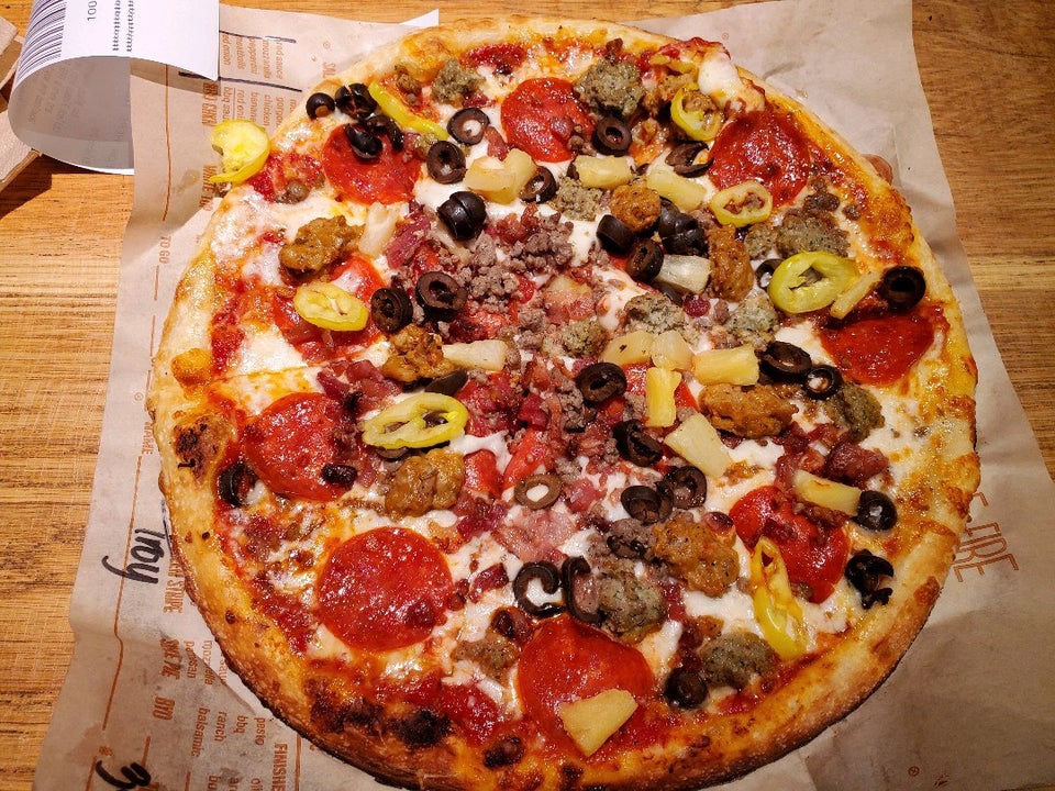 Blaze Pizza 3330 Central Ave, Toledo
