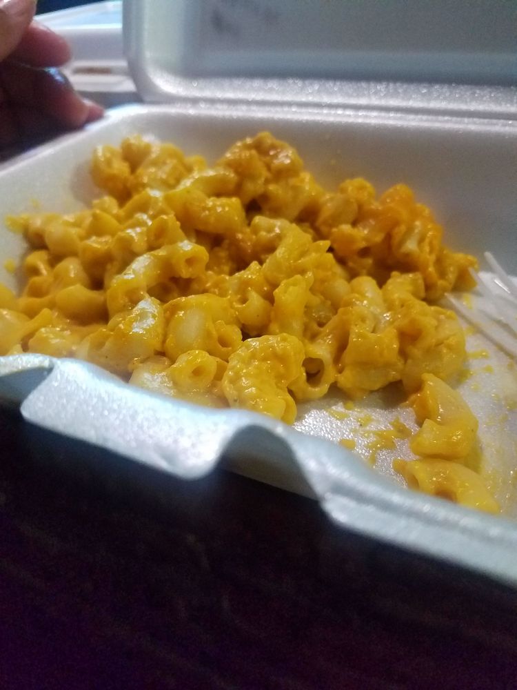 Caribbean Breeze Restaurant and Lounge 1830 W Bancroft St, Toledo