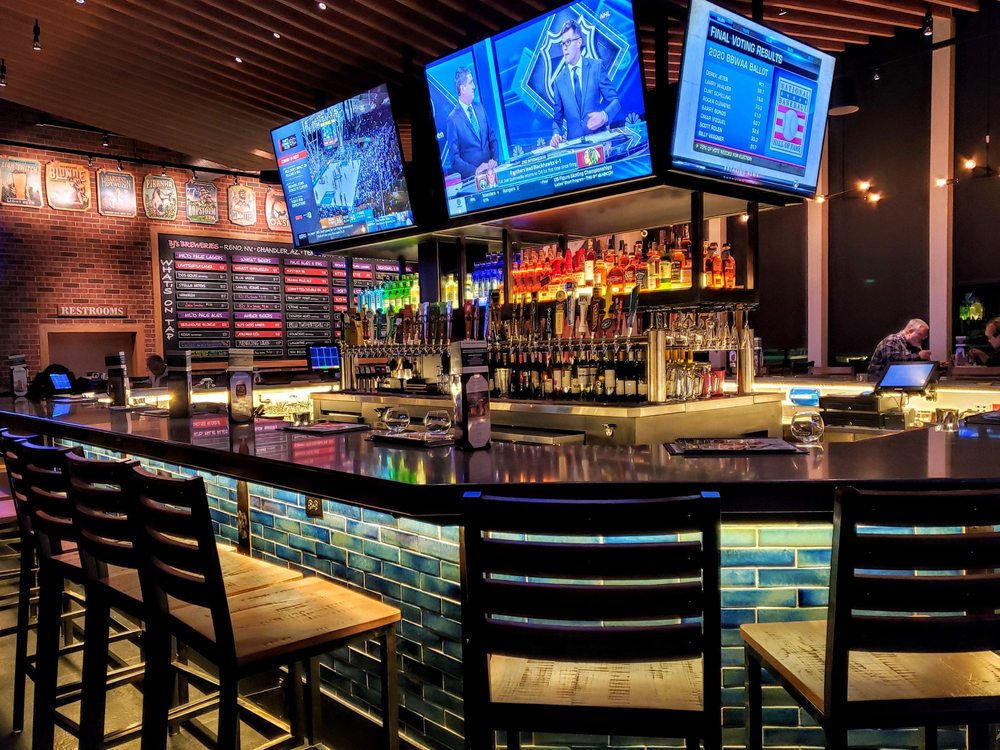 BJ's Restaurant & Brewhouse 4905 Monroe St, Toledo