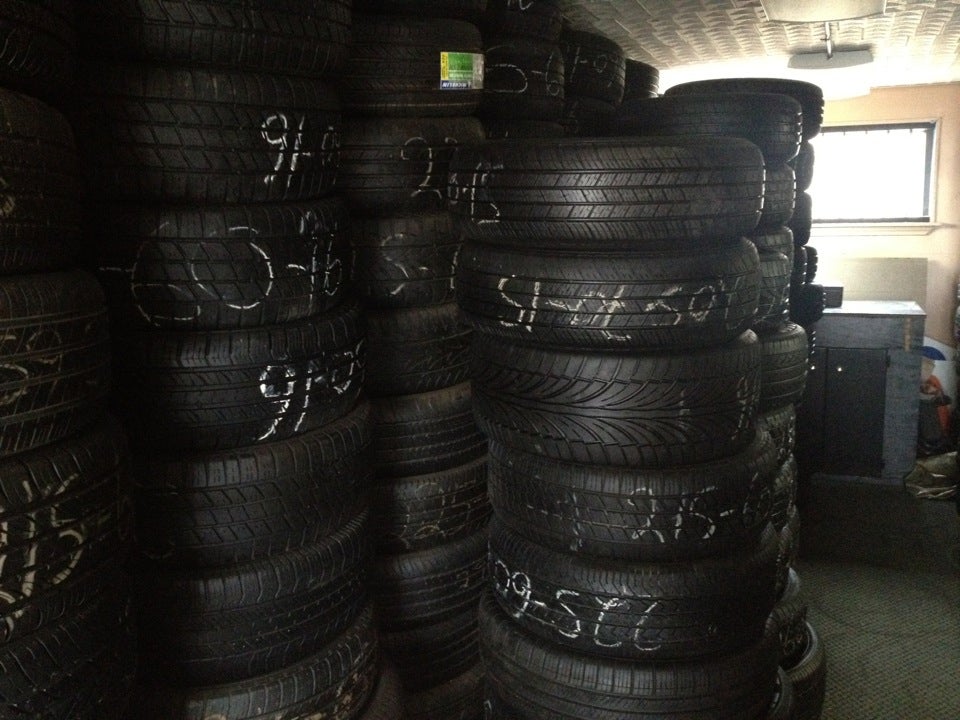El Paisa Tire Shop