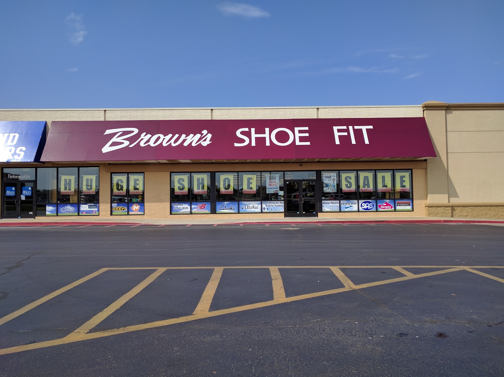 Brown's Shoe Fit Co