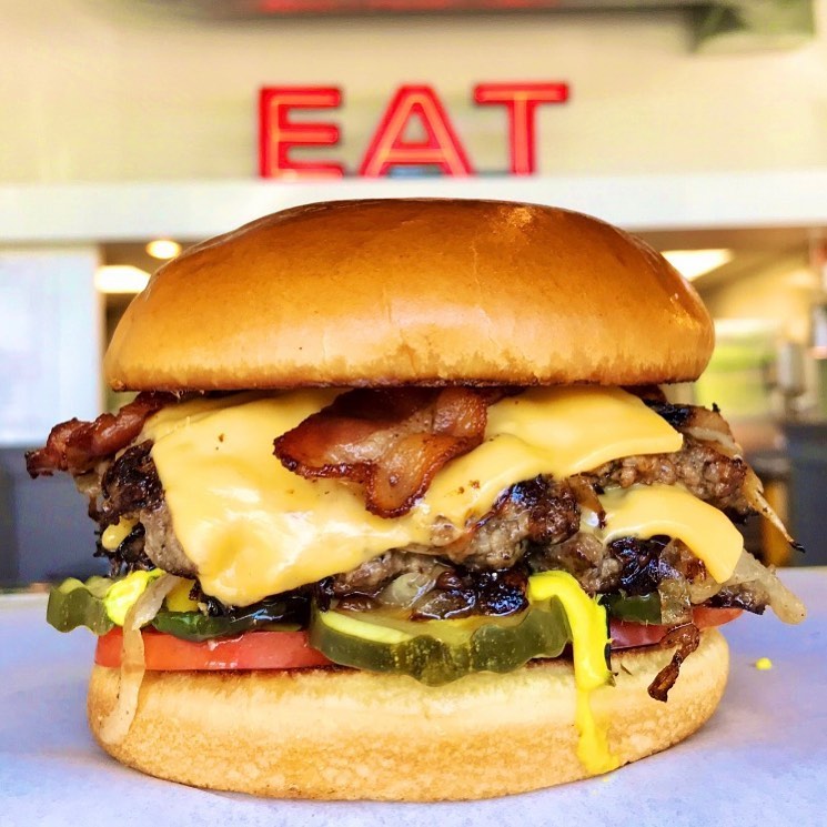 Tucker's Onion Burgers 15001 N May Ave, Oklahoma City